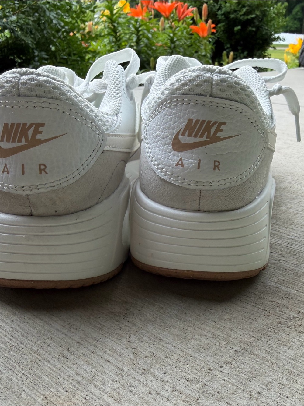 Nike White Mesh Sneakers with Light Beige Accents - Picture 4 of 7